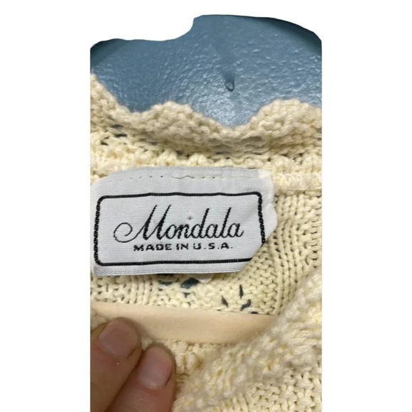Mondala Open Work Cream Sweater Size Medium (M) - Picture 6 of 7